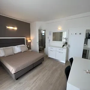 https://hotel-ardea.riccione-hotels.org